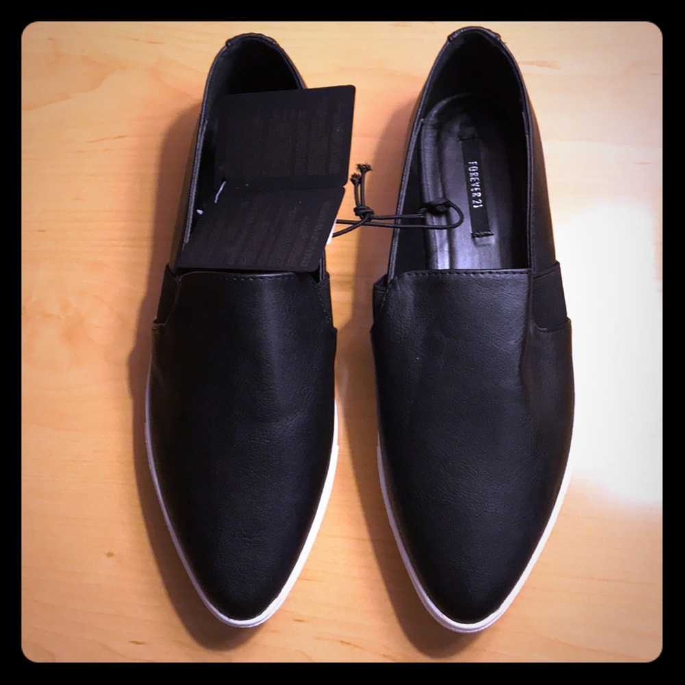 Forever 21 Faux Leather Slip On shoe NWT